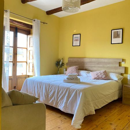 Hotel Restaurante Agapio De Tresnino ควินตานิลยา เด โอเนซิโม ภายนอก รูปภาพ